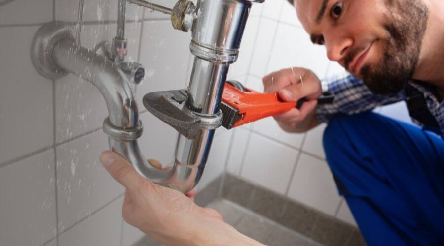 Expert burst pipe repair services in Rosemount, MN